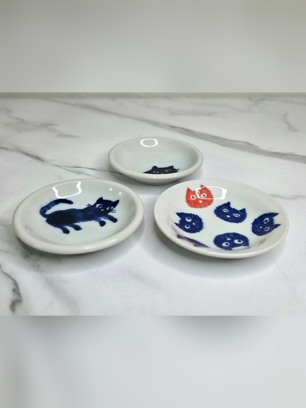 Ceramic Cat Motif Sauce Dishes - White & Blue - 3 Piece Lot 3.75"- 4" - Picture 8 of 15